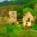 Maison De Montfort Vitrac (Dordogne)