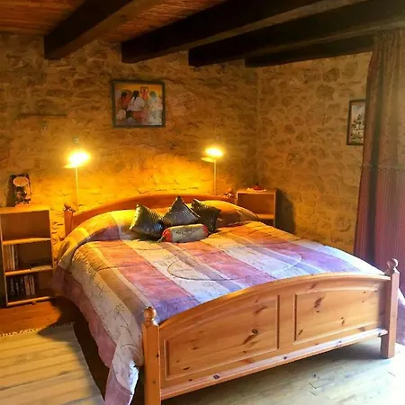 Maison De Montfort