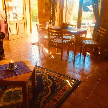 Maison De Montfort Vitrac (Dordogne)
