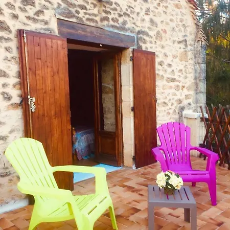 Holiday home Maison De Montfort